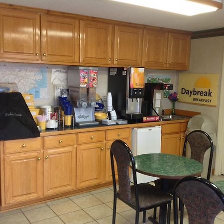Days - Inn - Yanceyville מראה חיצוני תמונה