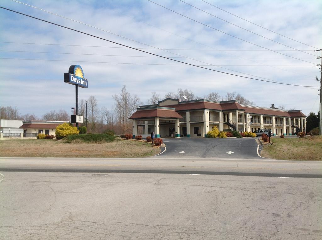 Days - Inn - Yanceyville מראה חיצוני תמונה